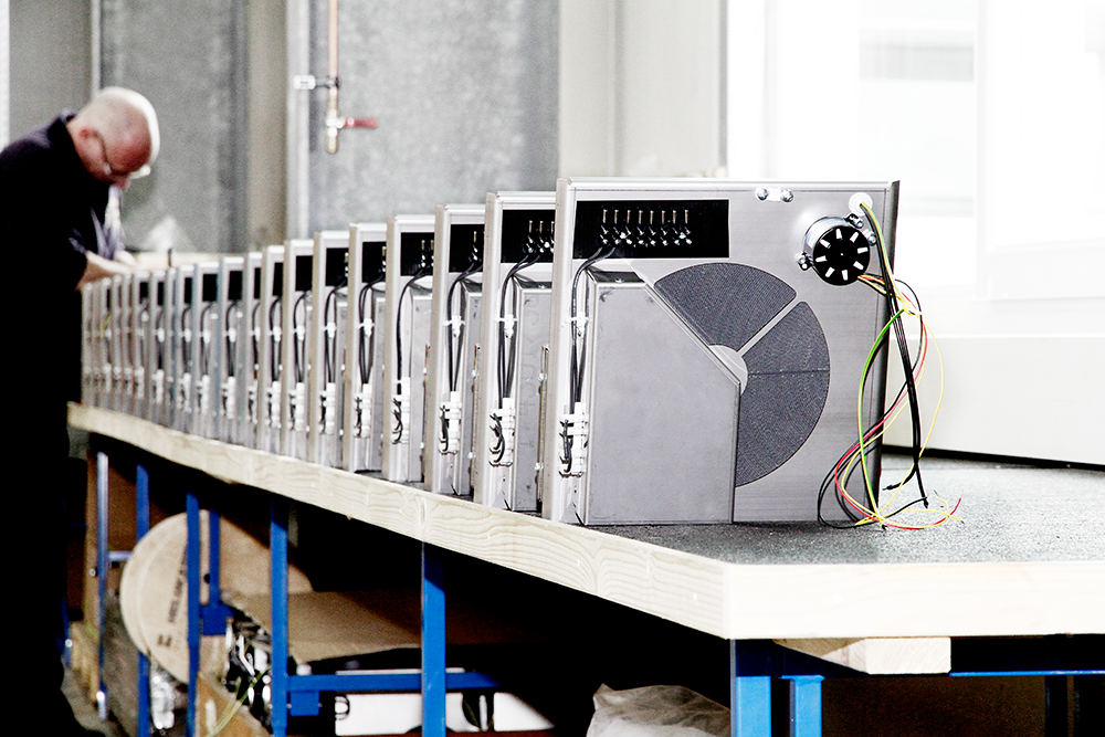 Jasne strukture u organizaciji rada, čista radna mjesta, pažljiva kontrola kvalitete i proizvodnja od iskusnih stručnjaka – to je recept za uspjeh Trotec-proizvodnje.