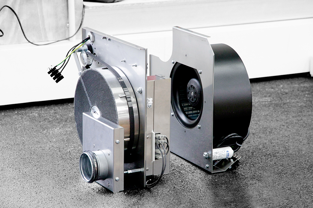 Kod TTR-Bisorp-Mono-principa rada se ventilator za procesirani i regeneracijski zrak postavlja ispred Silikagel-sorpcijskog rotora. Visokostabilan Silika-gel garantira, da vodena para ili čista voda rotoru nemogu nauditi.